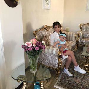 Meet your Posher, Mina